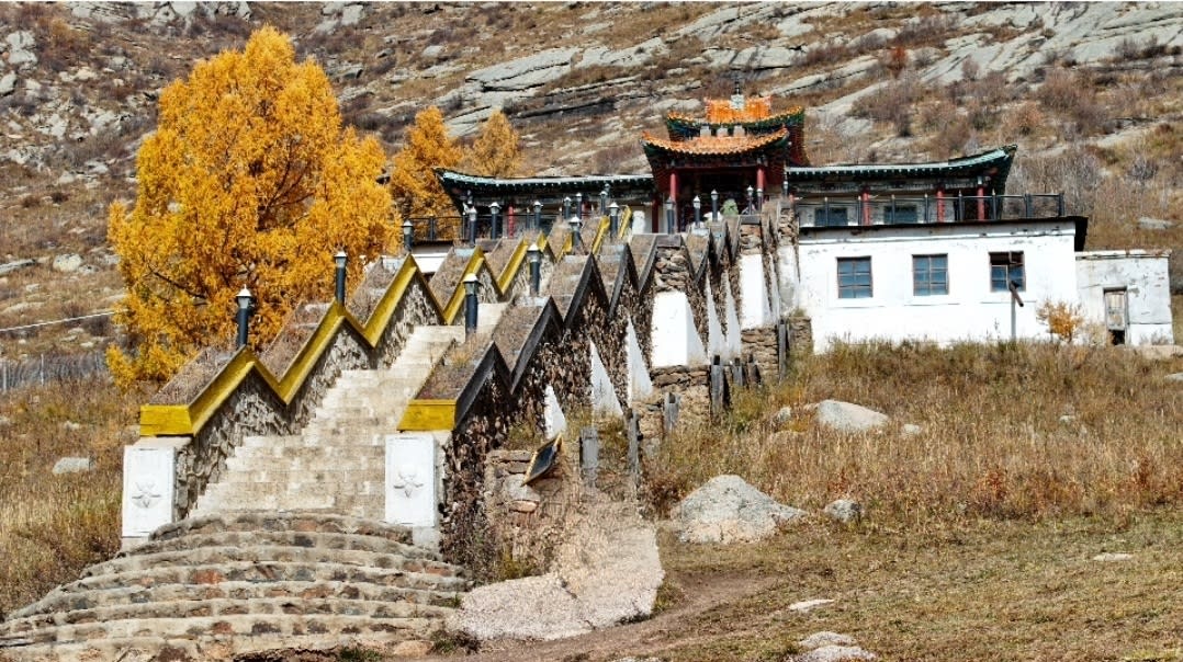 아리야발 사원